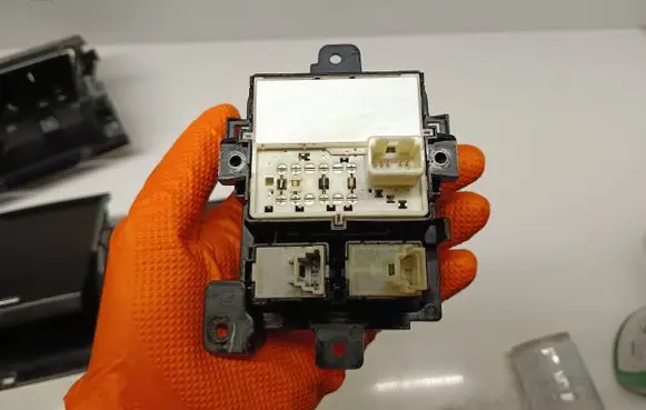 Subaru Outback (BS) Hand parking brake switch 83321AL000