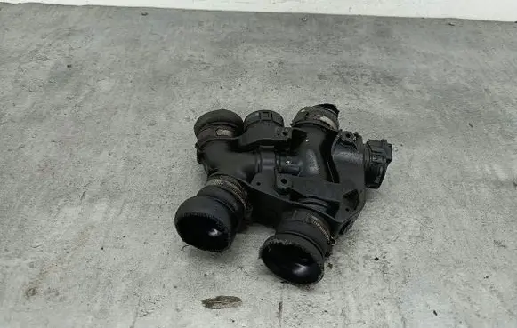 Citroen C4 Grand Picasso Throttle body valve