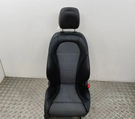 Mercedes-Benz C W205 Front passenger seat A0009108202