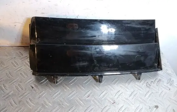 Land Rover Range Rover L322 Fender grill 51137026899