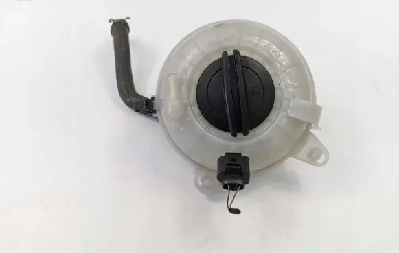 Volkswagen Golf VII Coolant expansion tank/reservoir 5Q0121407F