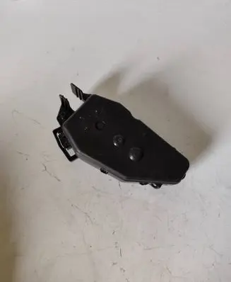Volvo V70 Loading door lock 6NW00942403 01043930320