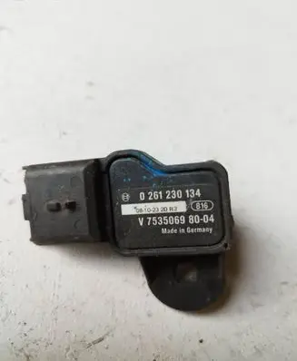 Peugeot 308 Intake air temperature sensor 0261230134 7535069