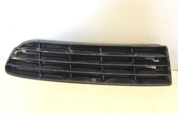 Audi A6 S6 C4 4A Front bumper lower grill 4A0807345J