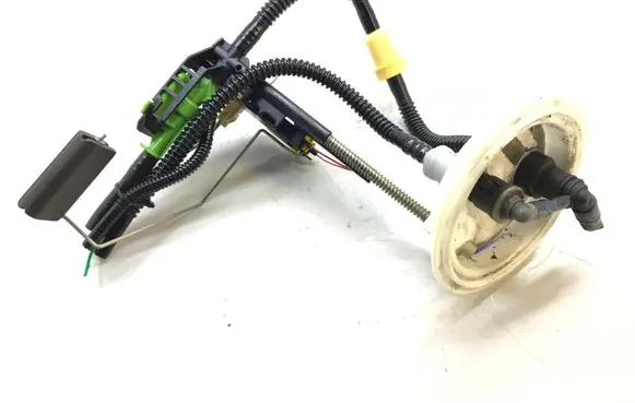 BMW 5 E60 E61 Fuel level sensor 7184479