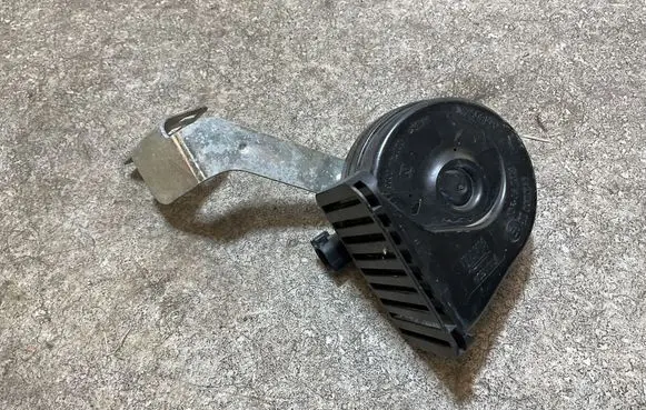 Volvo XC40 Horn signal 30747614 3L30012024 1734A30B345A