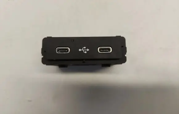 Renault Scenic E-Tech V USB socket connector 284H38566R