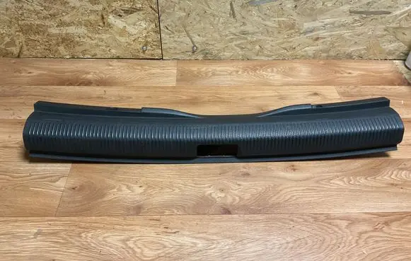 Volkswagen PASSAT B6 Trunk/boot sill cover protection 3C9863459