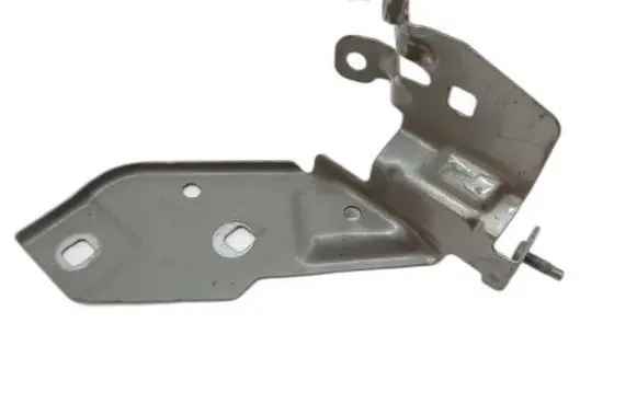 Renault Captur Fender mounting bracket 620427410A