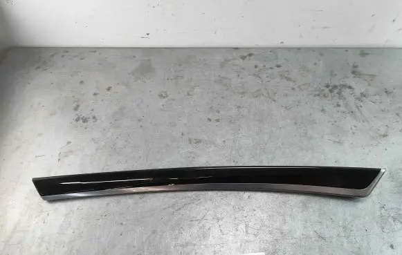 BMW 5 F10 F11 Front door trim bar 51417225547 7225547
