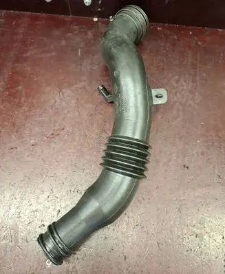 Renault Espace IV Air intake duct part 77001160C5