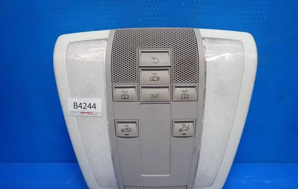 Mercedes-Benz C W204 Front seat light A2048200823