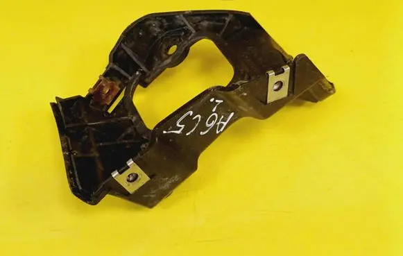 Audi A6 S6 C5 4B Fender mounting bracket 4B0853921B