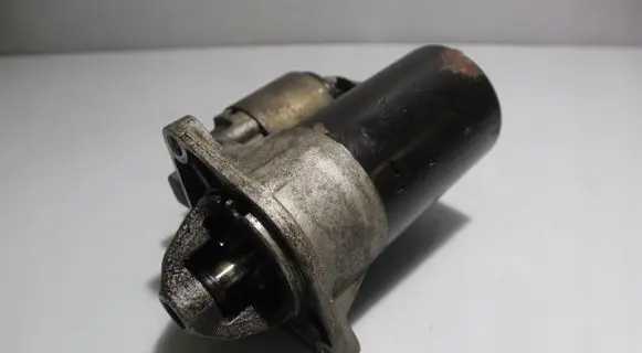 Alfa Romeo 147 Starter motor 0001107066