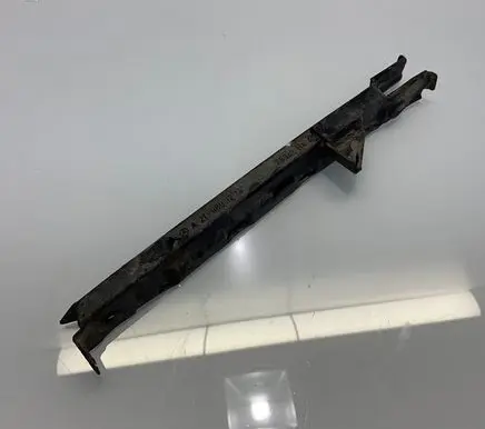 Mercedes-Benz E W211 Front bumper mounting bracket A2118801214 2118801214