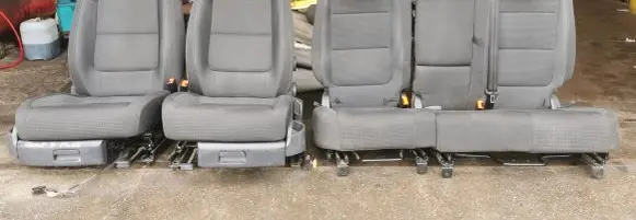 Seat set