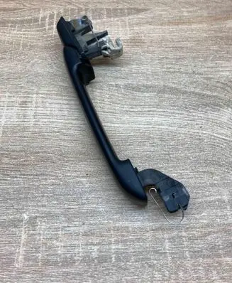 Volkswagen Golf III Front door exterior handle 1H0837211