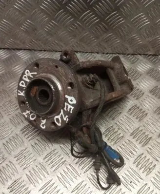 Peugeot 207 Front wheel hub