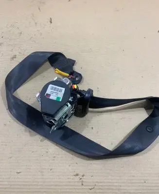 Mitsubishi Colt Front seatbelt 606843800