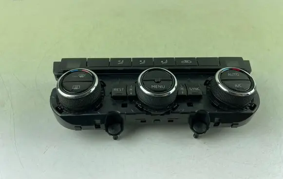 Skoda Superb B8 (3V) Climate control unit 3V0907044CR