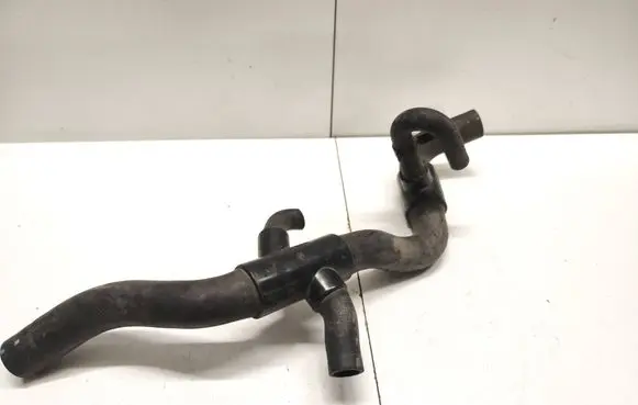 Volvo C70 Engine coolant pipe/hose 30723082
