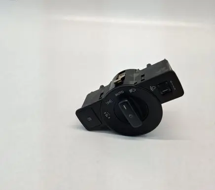 Mercedes-Benz Vito Viano W447 Light switch A44790581009107 A4479058100