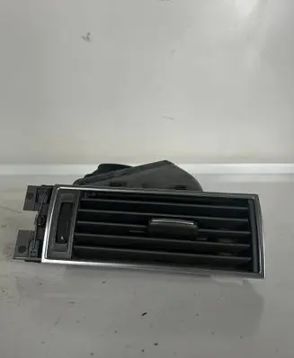 Audi A6 S6 C6 4F Dashboard side air vent grill/cover trim 4f1820901A