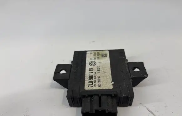Audi A4 S4 B8 8K Alarm control unit/module 7L0907719 H03S0018 510190351