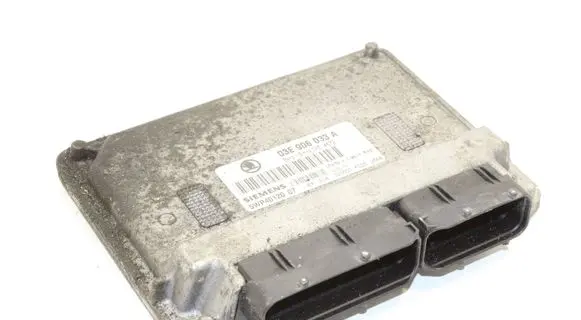 Skoda Fabia Mk1 (6Y) Engine control unit/module 03E906033A