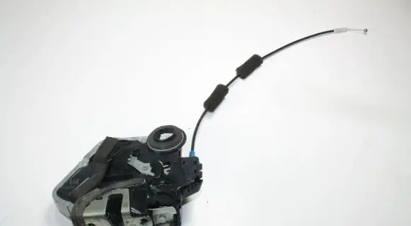 Lexus IS 220D-250-350 Rear door lock 712214