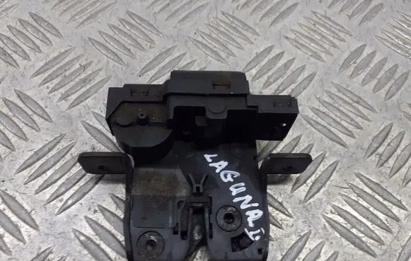 Renault Laguna II Tailgate/trunk/boot lock/catch/latch 8200257615C