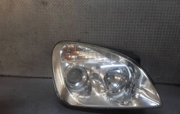 KIA Carens II Headlight/headlamp 