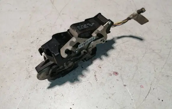 Mercedes-Benz Vito Viano W639 Sliding door lock A6397300635