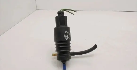 Audi A3 S3 8L Windscreen/windshield washer pump 1J0973722