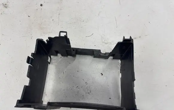 Renault Clio III Battery box tray 8200314272 54090 54057