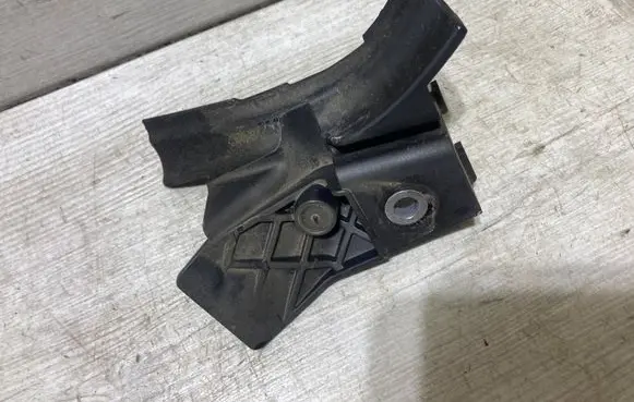 BMW X1 F48 F49 Other engine bay part 7645649