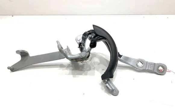 BMW 5 G30 G31 G38 Tailgate/trunk/boot hinge 7390413