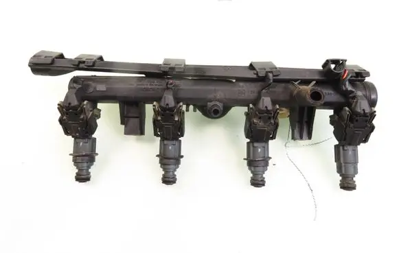 Seat Ibiza II (6k) Fuel main line pipe 030133319AA 030906031J