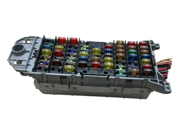 Opel Meriva A Fuse module 93332763