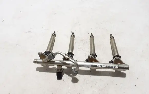 Mercedes-Benz GLE W167 Fuel main line pipe A2640702000