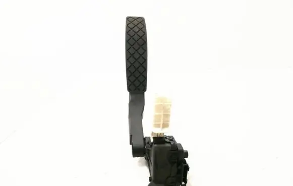 Audi Q7 4L Accelerator throttle pedal 7L0723507B