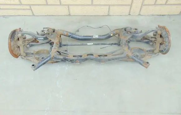 Volkswagen Golf VII Rear axle beam 