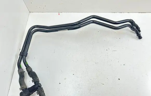 Mercedes-Benz Sprinter W906 Engine coolant pipe/hose A9068322615