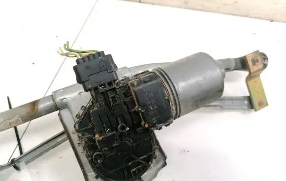 Citroen C5 Wiper motor 0390241700