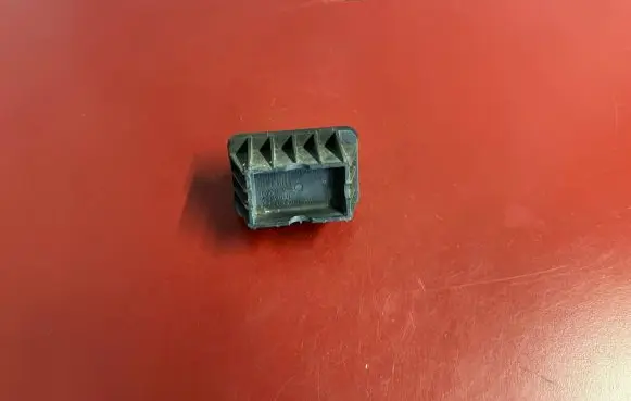 BMW i3 Jacking socket point 7042974 51717042974