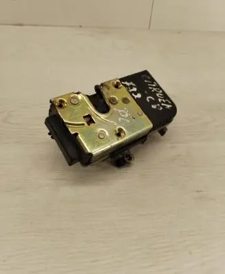 Citroen C8 Front door lock 9136L8