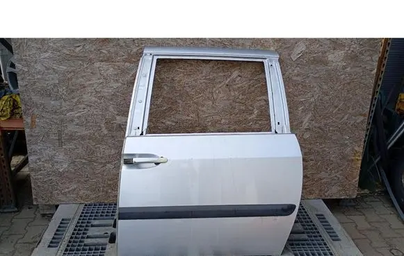 Peugeot 807 Rear door 