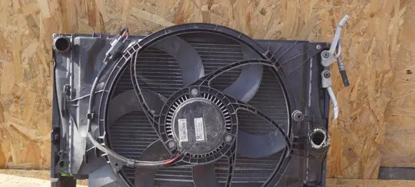 BMW 3 E90 E91 Electric radiator cooling fan 6937515