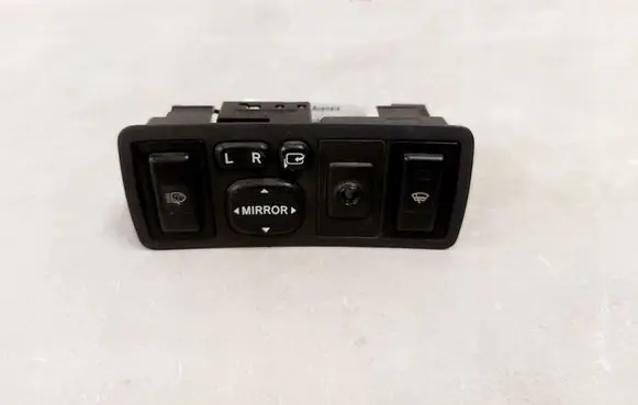 Toyota Avensis T250 Wing mirror switch