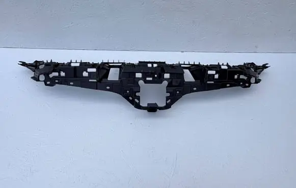 Toyota Highlander XU70 Front bumper upper radiator grill 531150E010